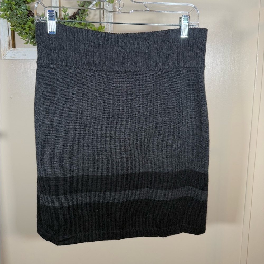 Loft striped black gray knitted wool blend skirt size Medium - Picture 2 of 6